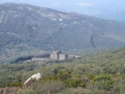 LA RUTA DE LOS MONUMENTOS Un paseo por nuestra historia. El flujo que nos ha hecho.