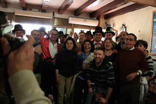 Vamosabebervamosaescucharvamosacallar