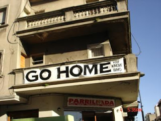 Forastero Go home. 1823-1856. 1