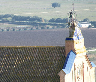 Las campanas de la iglesia y 3