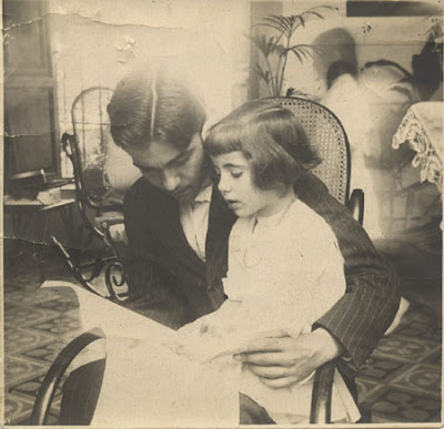 Medio pan y un libro. De Federico Garcia Lorca en el acto de inauguración de la biblioteca de Fuente Vaqueros. Septiembre de 1931