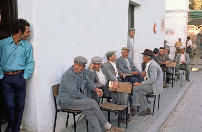 La puerta del bar de Alfonsito el de Pérez