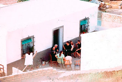 La campiña. El pueblo. II.- Formas de vida tradicional. II.2.- Sociedad. Relaciones sociales. 1