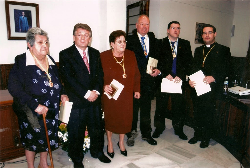 La Cruz Roja y Cáritas