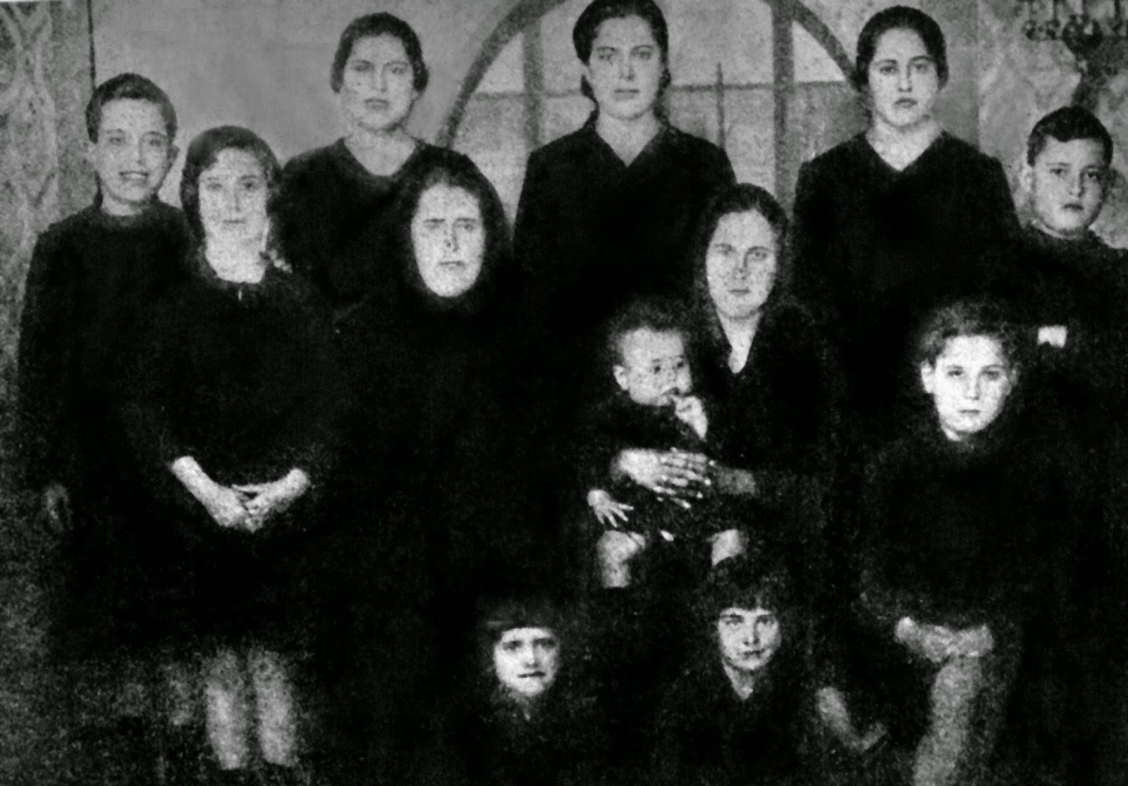 Las víctimas mortales de los Sucesos de Casas Viejas. III.- El incendio del Casarón. Seisdedos.  4.b