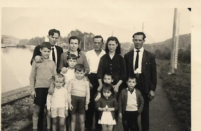 La familia Ortiz Lago y las fotos del facebook. 3