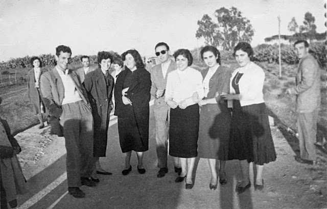 Los benalupenses de a pie durante el segundo franquismo. Cambios sociales. Paseos y fiestas. 16