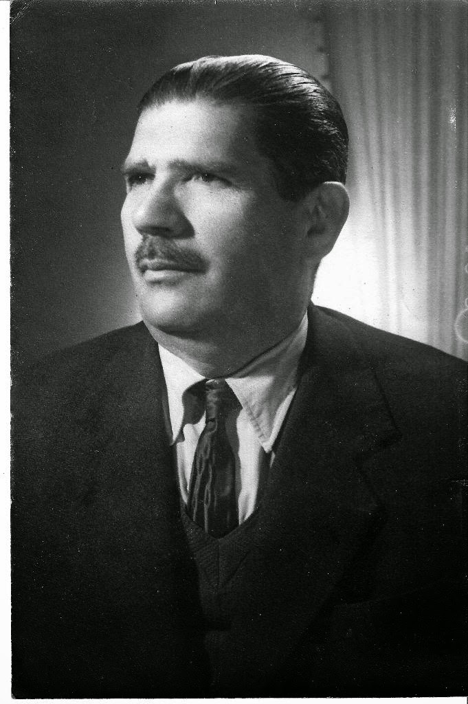 Ramón J. Sender y los exilios de Casas Viejas. 4. Por José Luis Gutiérrez Molina Grupo de Estudios Historia Actual