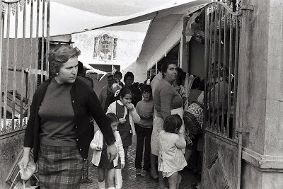 Las tradiciones se rebelan. La plaza de abastos. 86