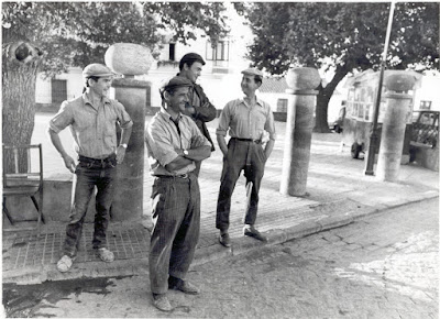 Las tradiciones se rebelan. Los carpinteros. 77