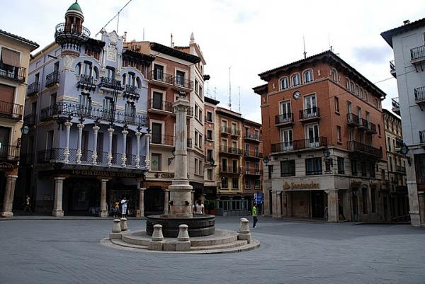 Leer y viajar: antídoto contra el fatalismo. Eslava  Galán. Benalupenses en España. Alcañiz. 1