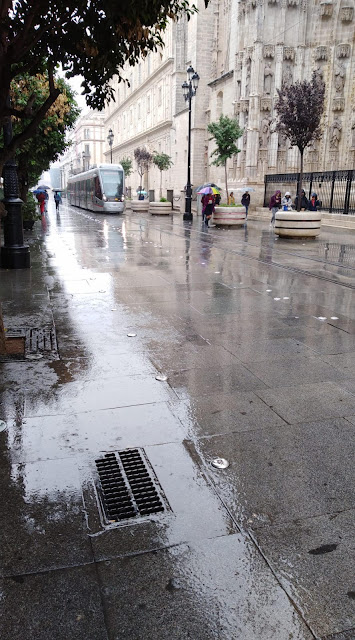 Leer y viajar antídoto contra el fatalismo. Eslava Galán. Benalupenses en España. Sevilla. 5