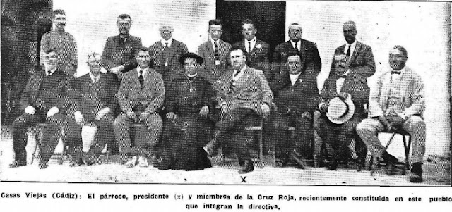 Casas Viejas en la hemoroteca digital de la Biblioteca Nacional. La primera Junta Directiva de la Cruz Roja. 1