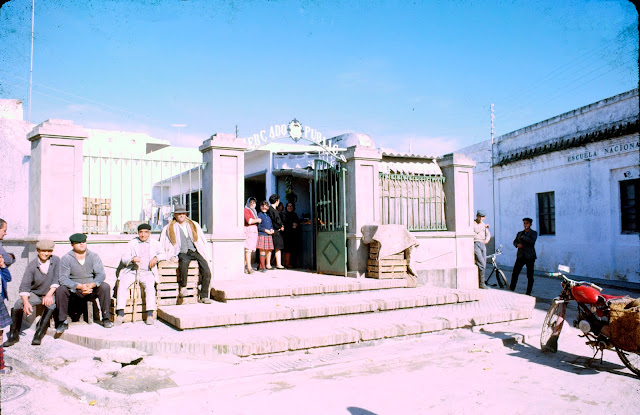 Los lugares emblemáticos de Mintz. Ámbito público. La plaza de abastos. 8