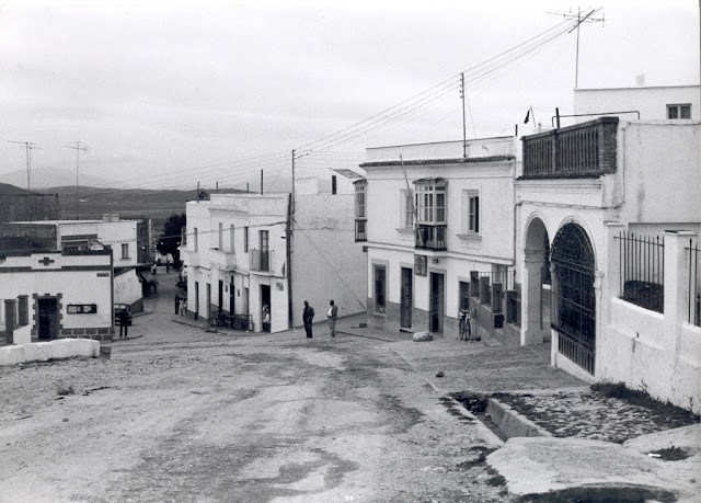 Los lugares emblemáticos de Mintz. Ámbito público. La calle San Juan. 17