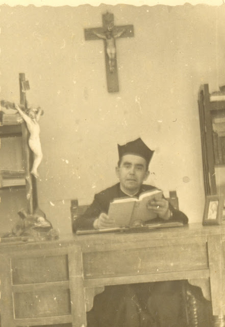 Casas Viejas y yo. Padre Muriel. Ramón Pérez Montero. 12.