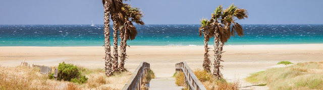 Leer y viajar antídoto contra el fatalismo. Eslava y Galán. Pueblo vecinos. Tarifa. 2